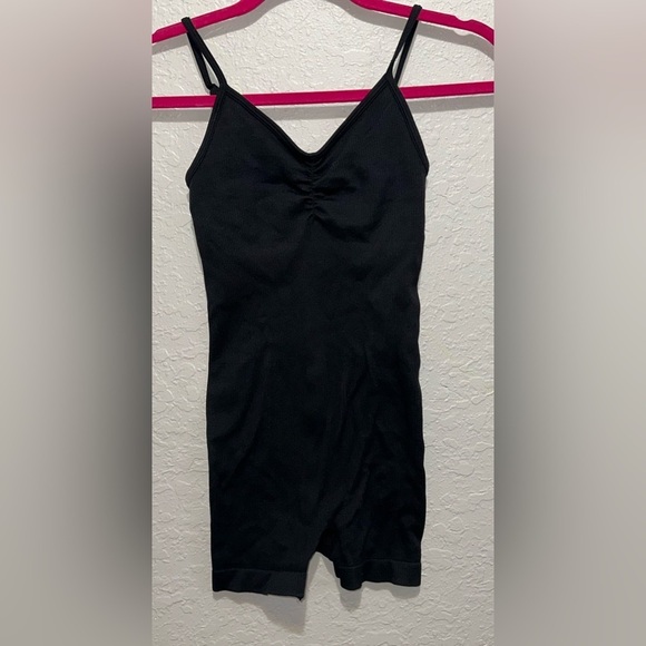 American Eagle Black Ribbed One Piece Shorts Bodysuit - Picture 1 of 8